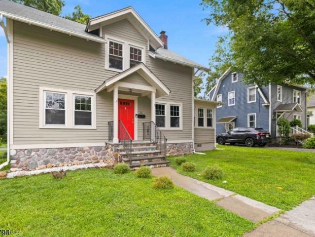 House for sale in Morris Plains, New Jersey