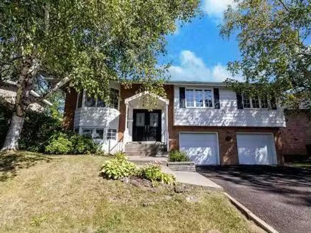 House for sale in Dollard-des-ormeaux, Quebec