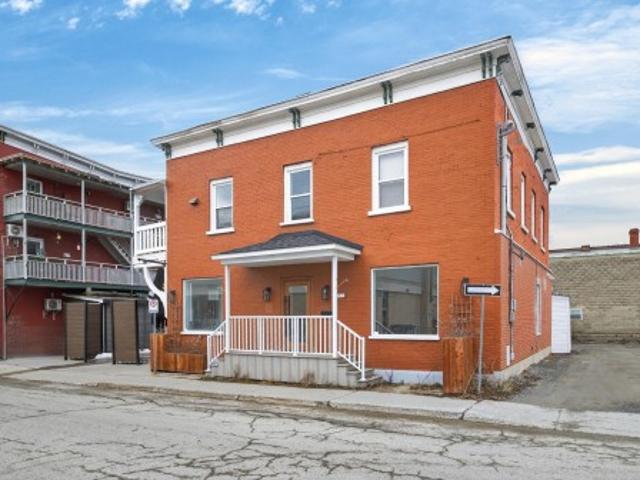 Commercial for rent in Memphrémagog, Quebec