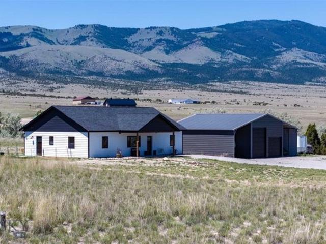 House for sale in Broadwater, Montana