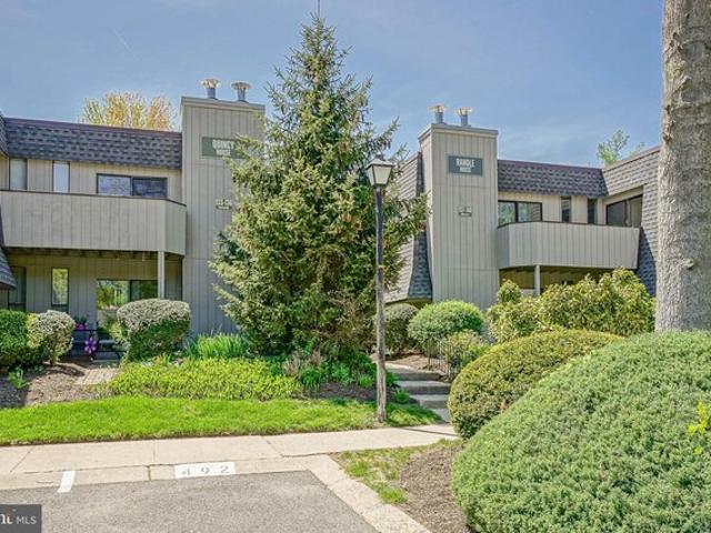 Condo for sale in Maple Shade, New Jersey