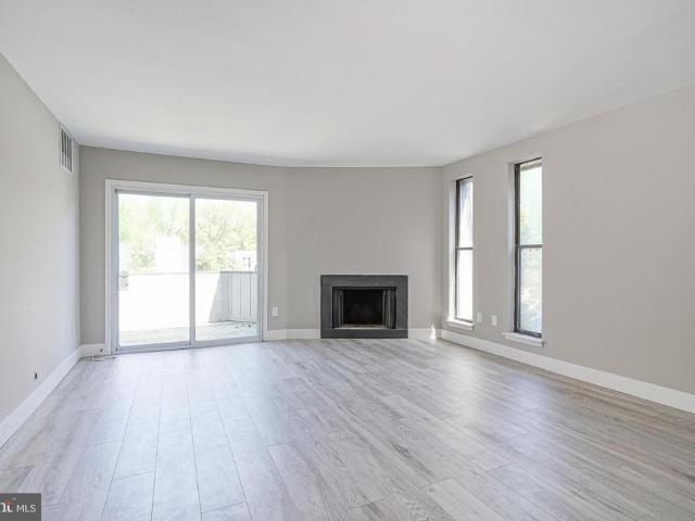 Condo for sale in Maple Shade, New Jersey