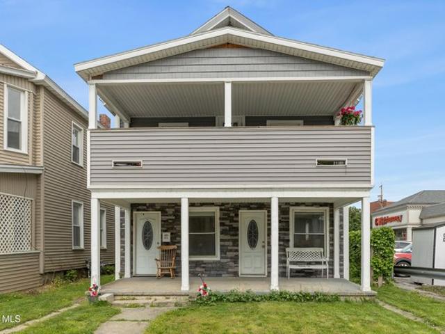 House for sale in Saratoga, New York