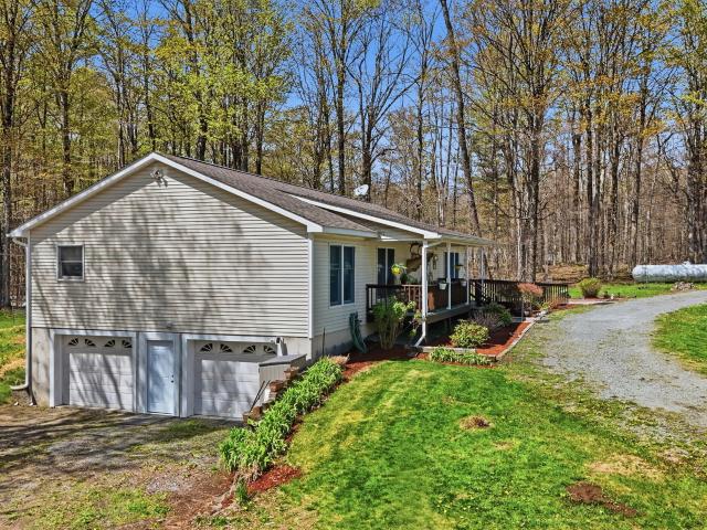 House for sale in Equinunk, Pennsylvania