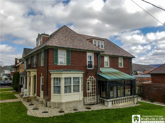 House for sale in Bradford, Pennsylvania