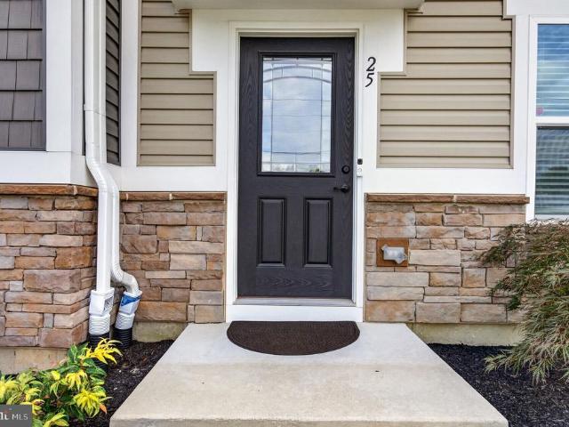 Townhouse for sale in Kirkwood, Stratford
