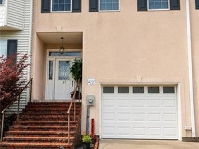 Townhouse for sale in Destrehan, Louisiana