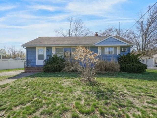 House for sale in Passaic, New Jersey