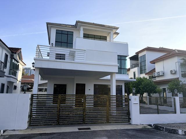 Bungalow for rent in Wellesley, Penang