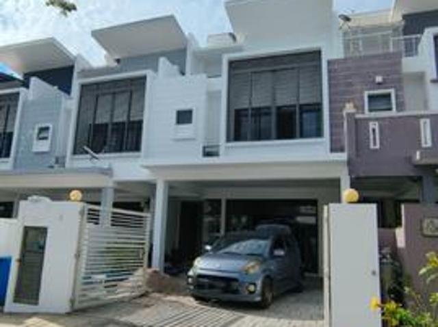 Terraced House for rent in Alam Impian, Selangor