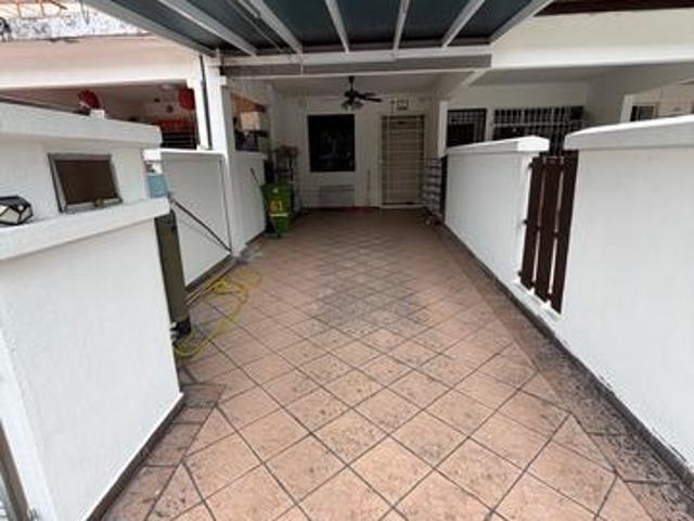 Townhouse for sale in Country Heights Damansara, Kuala Lumpur