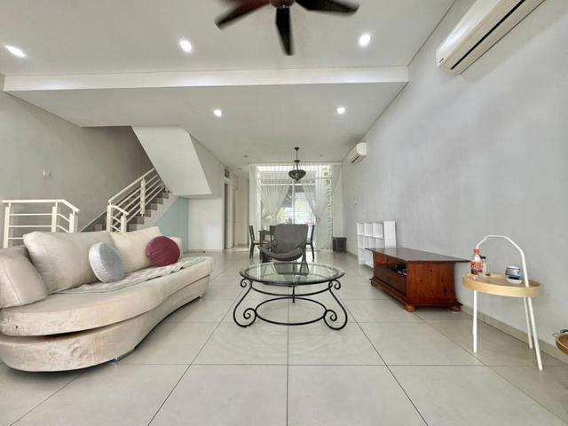 Terraced House for rent in Malaka
