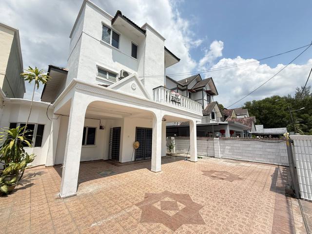 Bungalow for sale in Selayang, Selangor