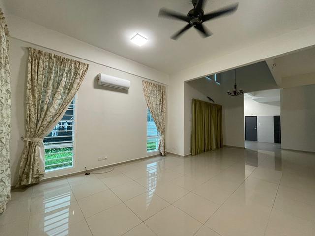 Residential House for rent in Malaka