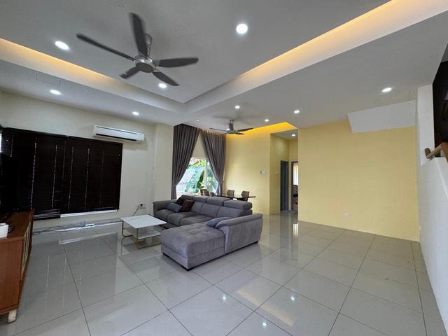 Residential House for rent in Malaka