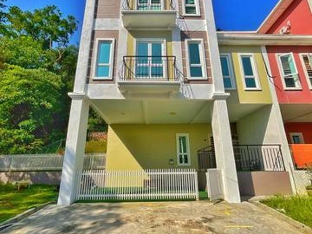 Residential House for sale in Tanjong Sepat, Selangor