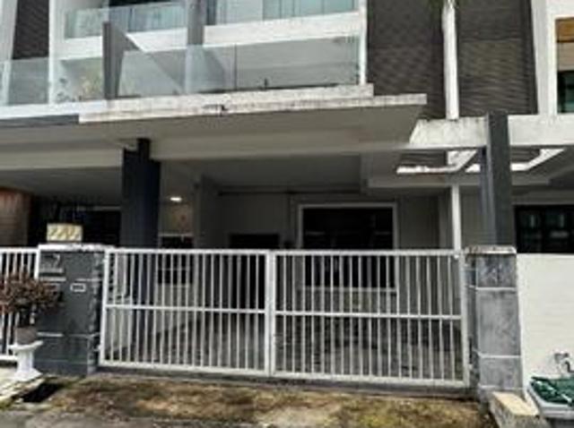 Terraced House for sale in Alai, Malaka