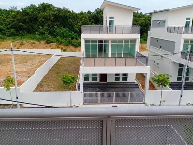 Bungalow for sale in Durian Tunggal, Malaka