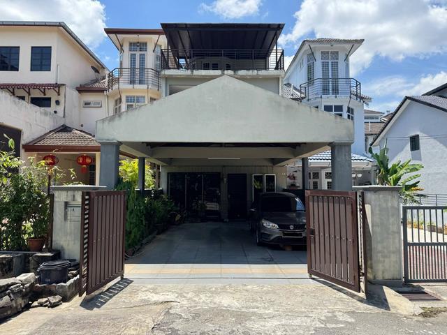 Terraced House for sale in Langat, Selangor