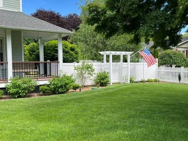 House for sale in Smithtown, New York