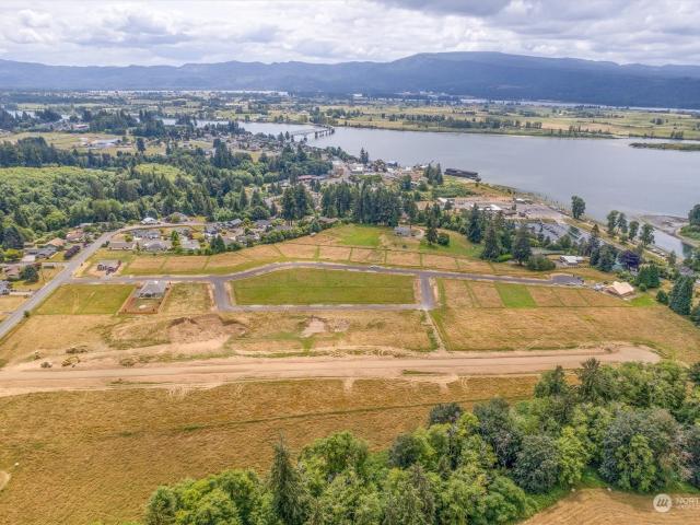 Land for sale in Cathlamet, Washington