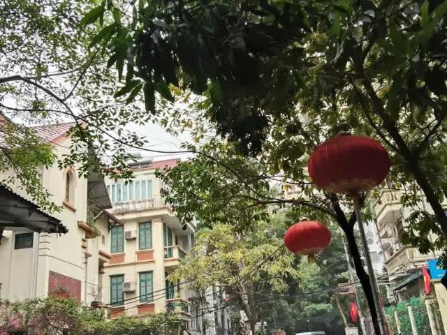 Nhà mặt phố bán tại Hoàn Kiếm, Hà Nội