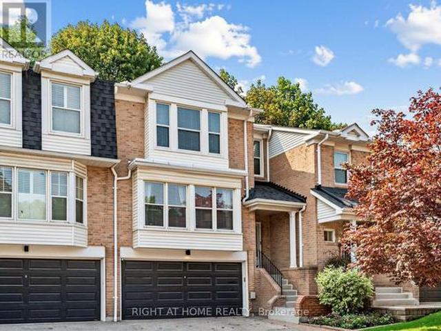 Townhouse for sale in Woburn, Ontario
