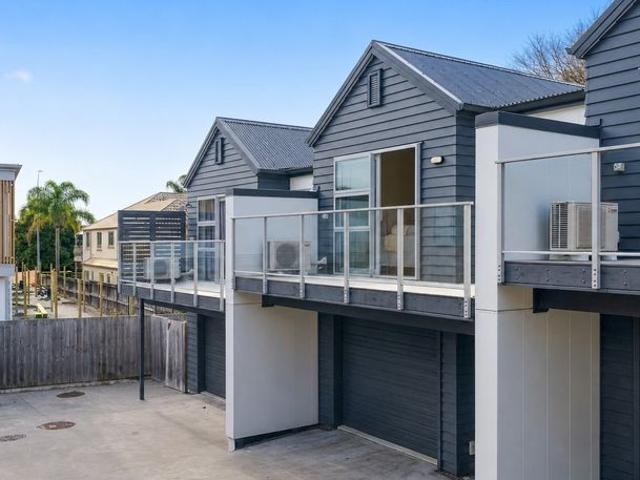 House for rent in Hamilton Central, Hamilton City