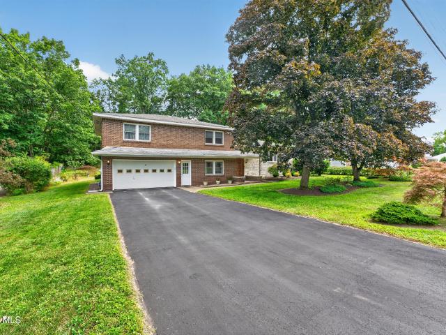 House for sale in Guilderland, New York
