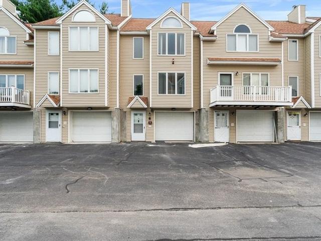 Condo for sale in Dracut, Massachusetts