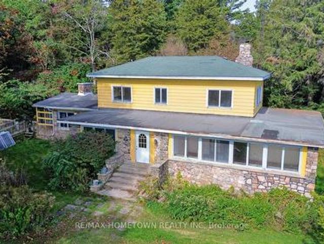 House for sale in LaRue Mills, Leeds and the Thousand Islands