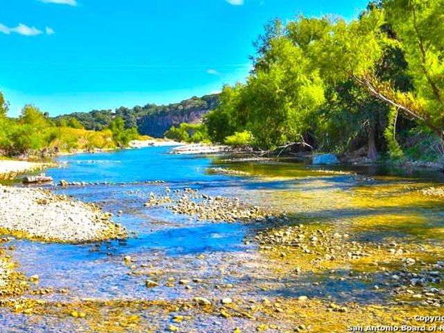 Land for sale in Pipe Creek, Texas