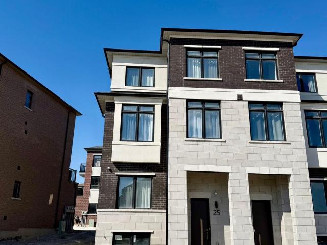 Townhouse for rent in Woburn, Ontario