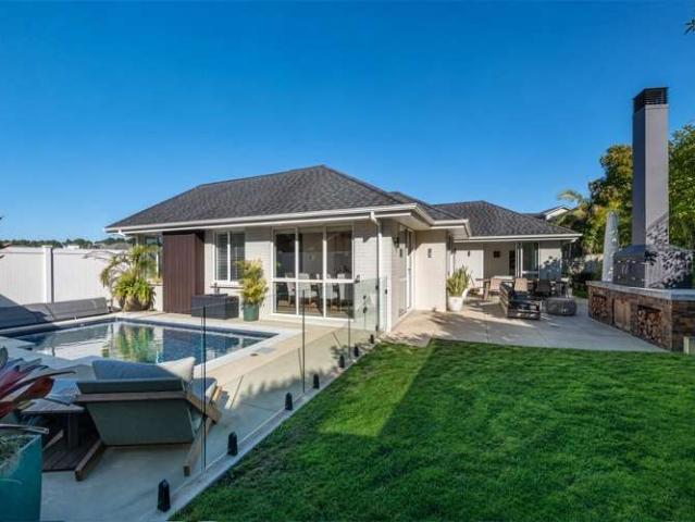 House for sale in Whangaparaoa