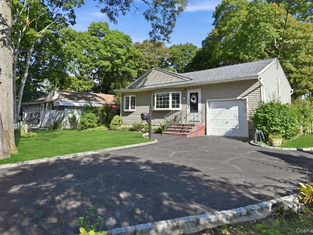 House for sale in Bohemia, New York