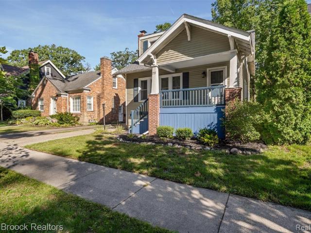 House for sale in Pleasant Ridge, Oakland County