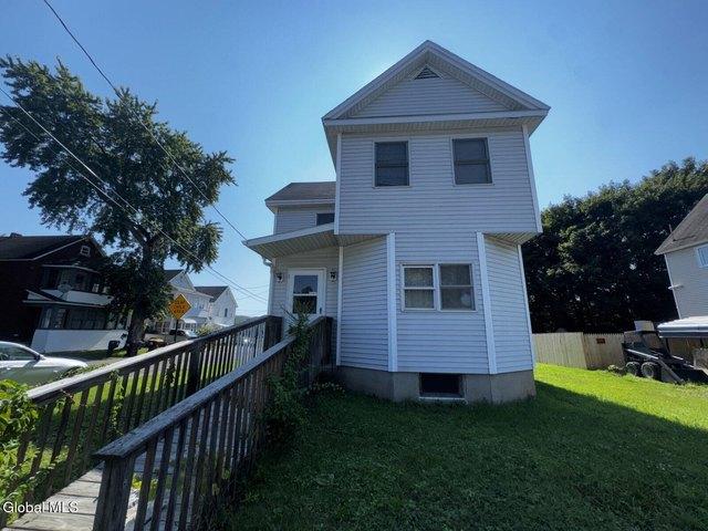 House for sale in Saratoga, New York