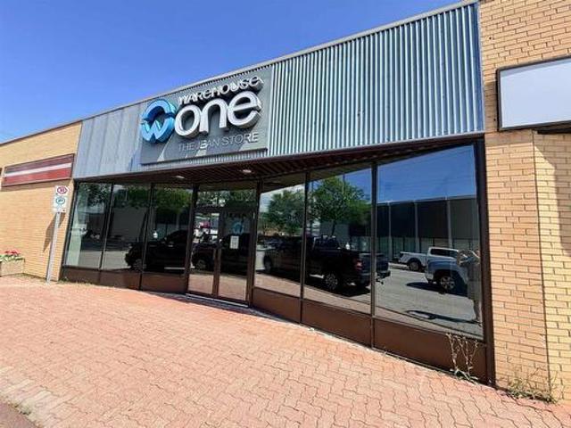 Commercial for rent in Dryden, Ontario