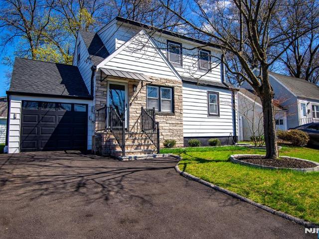 House for sale in Dumont, New Jersey