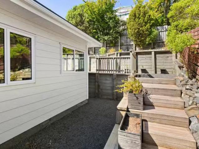 House for sale in Days Bay, Wellington
