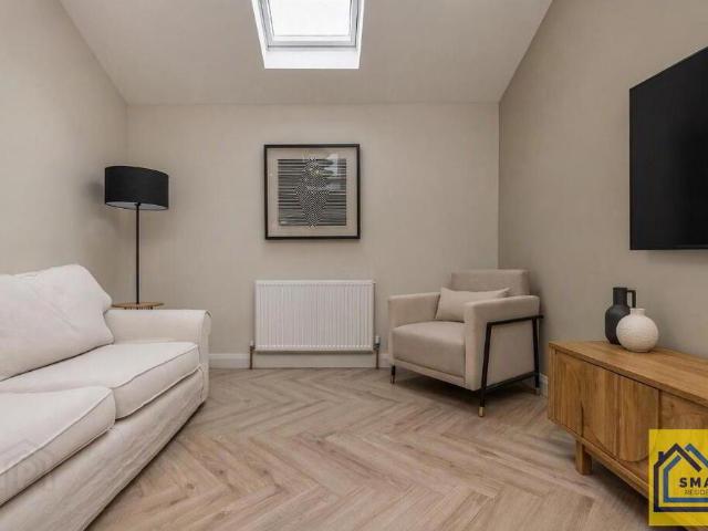 Apartment for rent in Ballyhackamore, Belfast