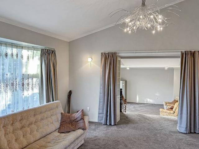 House for rent in Chaslands, Canterbury
