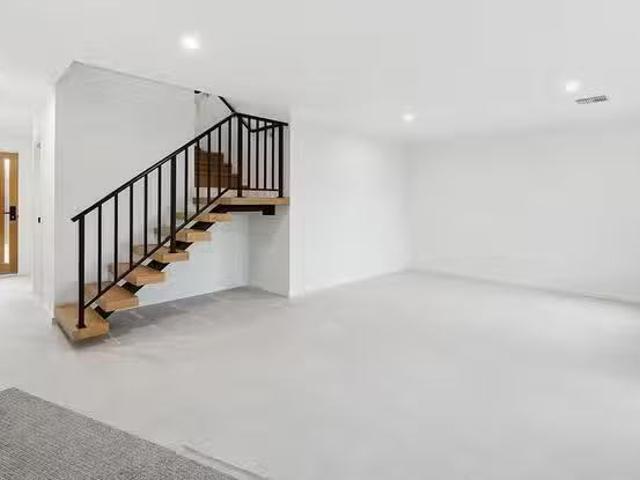 House for rent in Rossmoyne, Western Australia