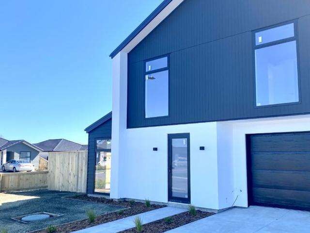 House for rent in Chaslands, Canterbury