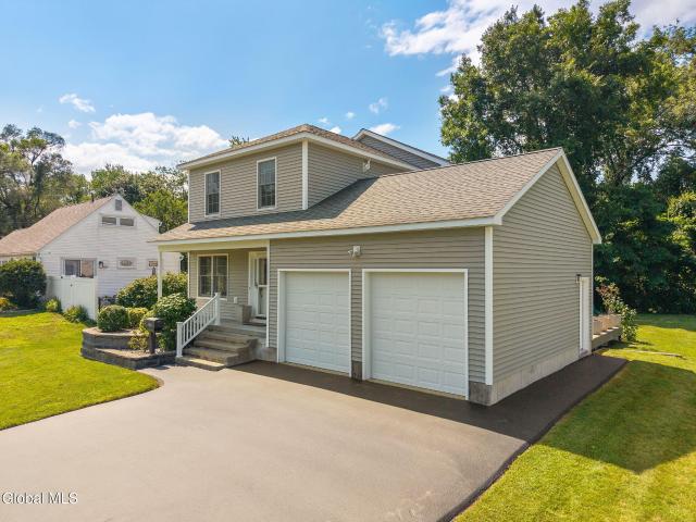 House for sale in Guilderland, New York