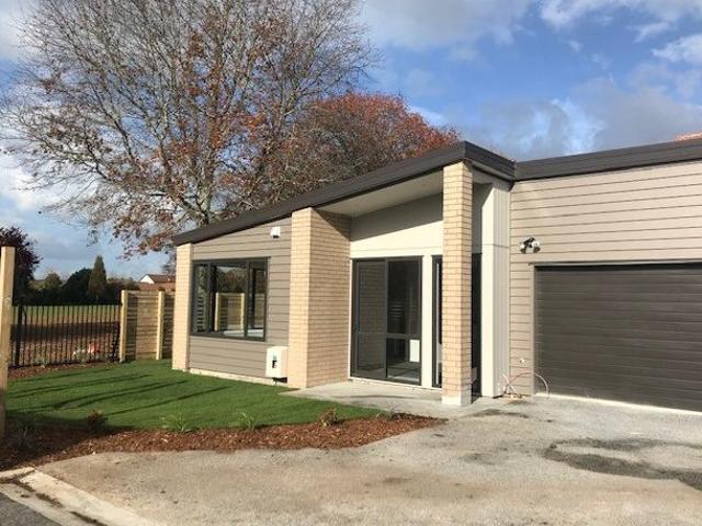 Apartment for rent in Porritt, Hamilton City