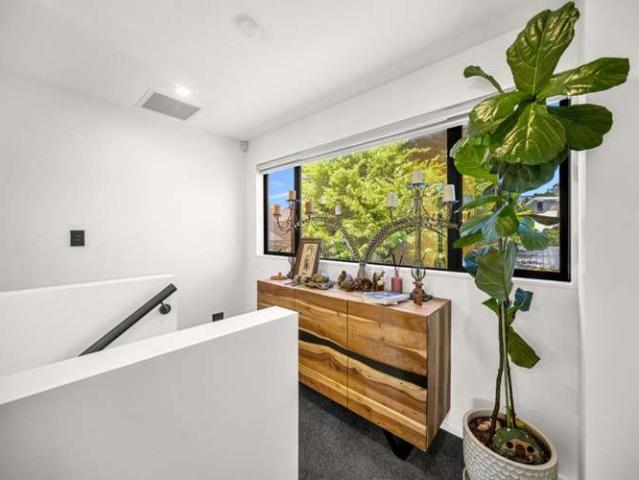 House for sale in Paremoremo