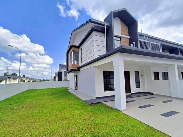 Terraced House for sale in Sendayan Village, Negeri Sembilan