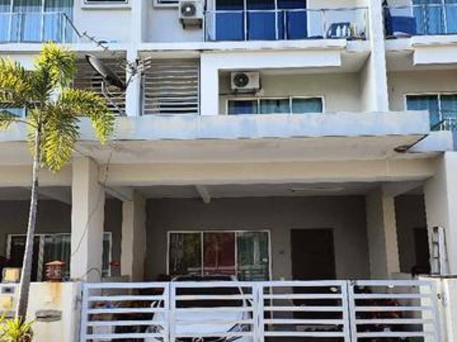 Terraced House for rent in Wellesley, Penang