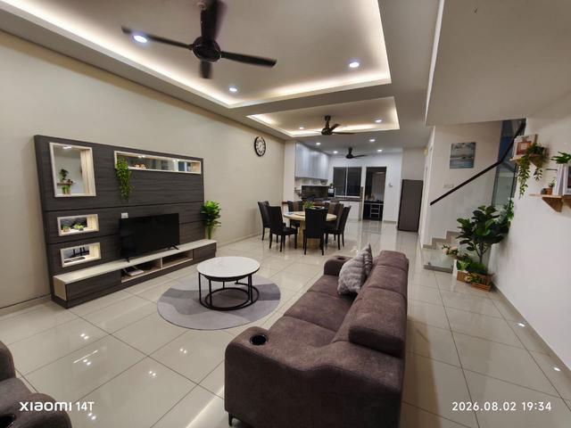 Terraced House for rent in Malaka